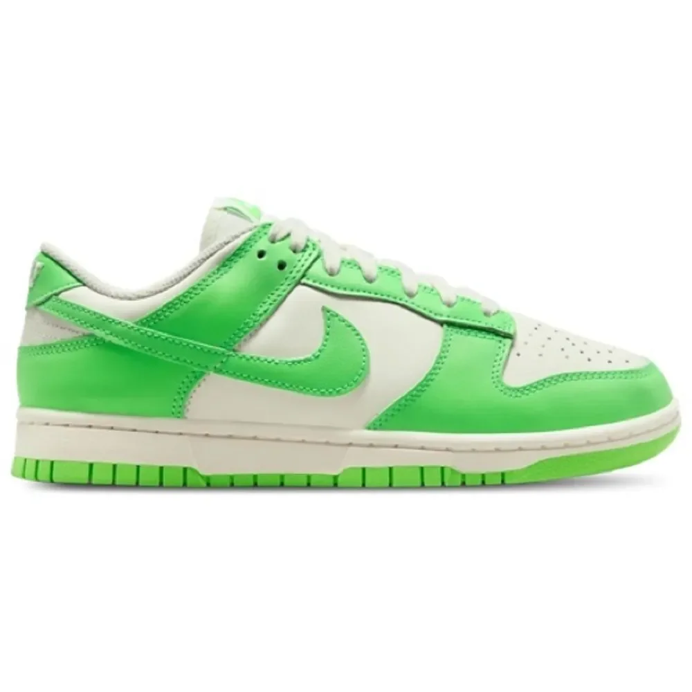 Like New! Nike Dunks